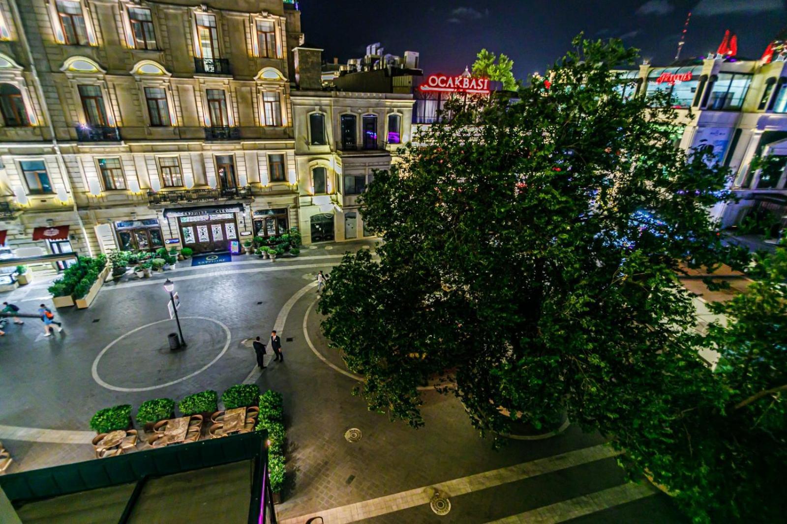 M Estate 1 Room Targovu Baku Luaran gambar