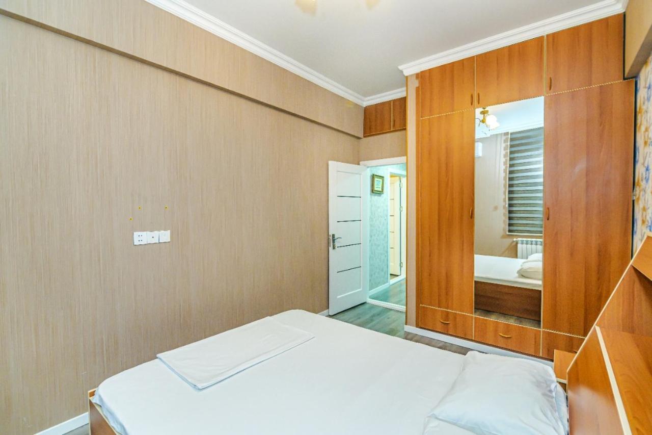 M Estate 1 Room Targovu Baku Luaran gambar